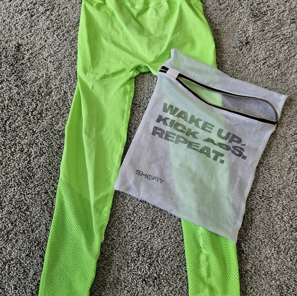 Shefit Green Leggings 💚 Size Small - Picture 3 of 5